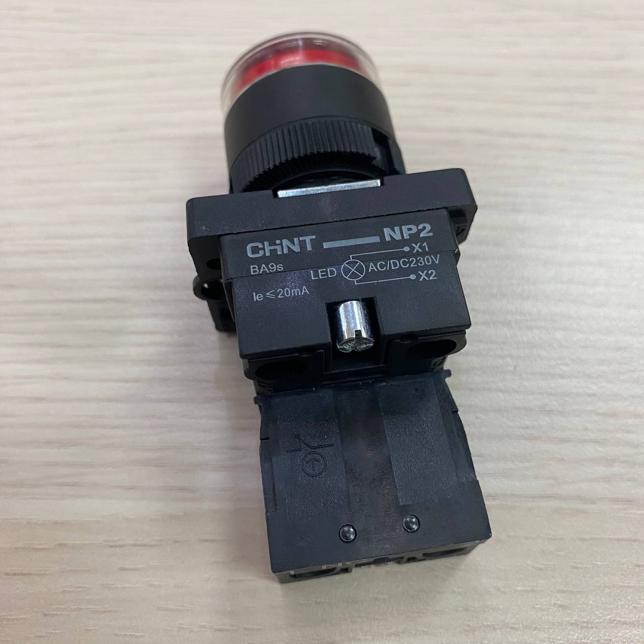 Nút nhấn Chint có đèn màu đỏ NP2-EW3462 230V LED